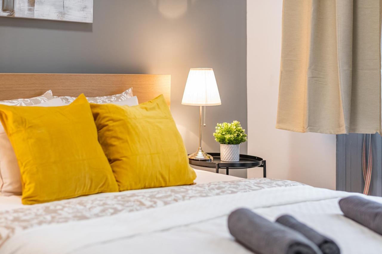 Deluxe Kazincy Apartment In The Heart Of Budapeşte Dış mekan fotoğraf