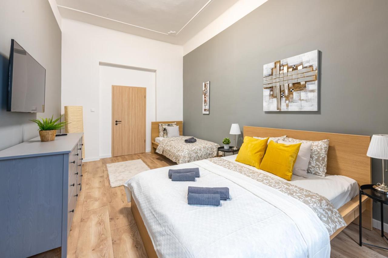 Deluxe Kazincy Apartment In The Heart Of Budapeşte Dış mekan fotoğraf